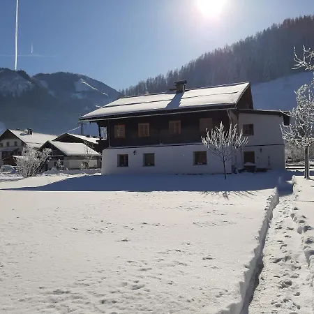 Huebgut Fusch an der Glocknerstraße